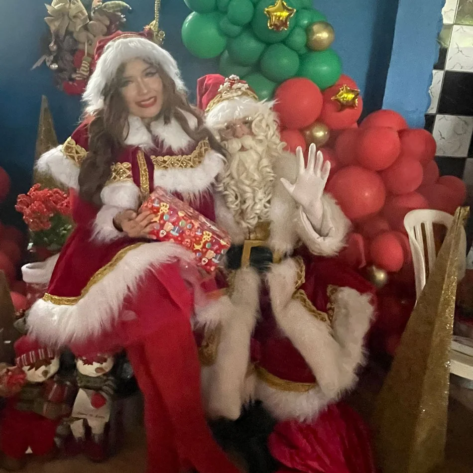Papai Noel trazendo alegria em Cuiabá Papai Noel trazendo alegria em Cuiabá