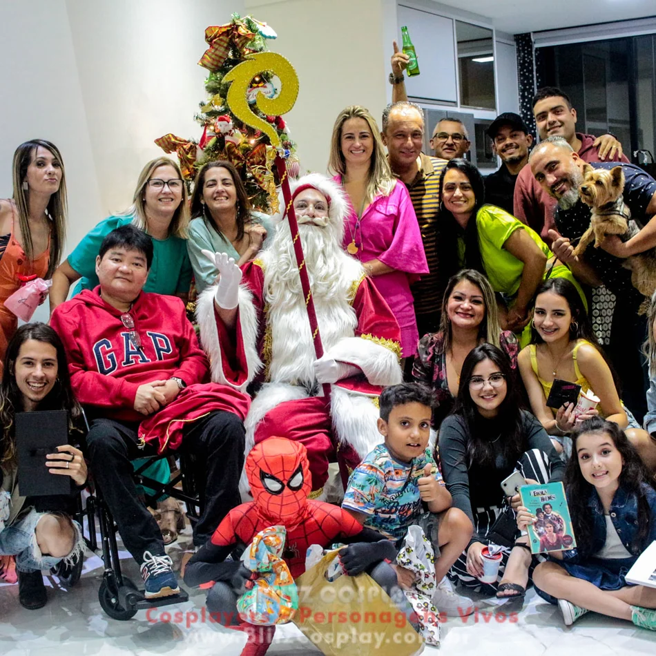 Papai Noel trazendo alegria em Vila Nova Bomsucesso Papai Noel trazendo alegria em Vila Nova Bomsucesso